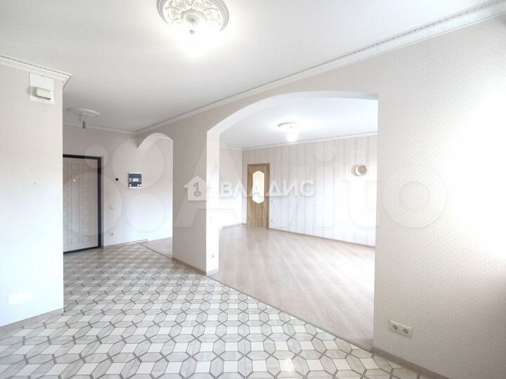 2-к. квартира, 57,4 м², 15/17 эт.