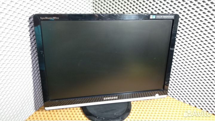 Широкоформатный ЖК монитор Samsung 931cw Описание