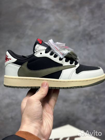 Модные кроссовки Nike Jordan Travis Scott