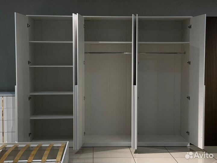 Спальный гарнитур новый