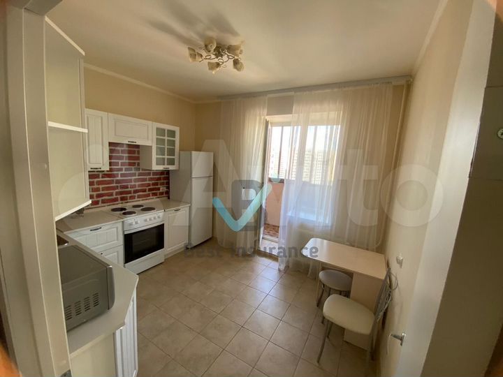 2-к. квартира, 58 м², 14/17 эт.