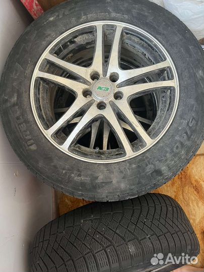 Pirelli Ice Zero FR 215/60 R16 99H