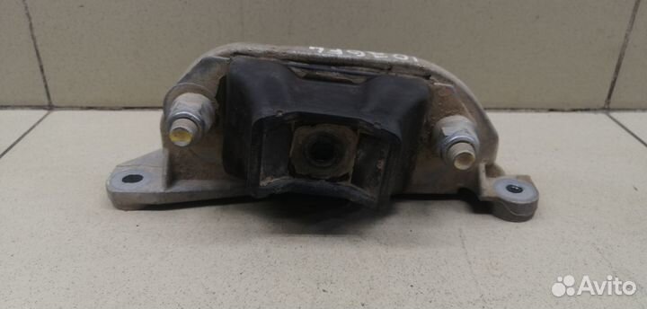 Кронштейн опоры кпп Logan 2005-2014