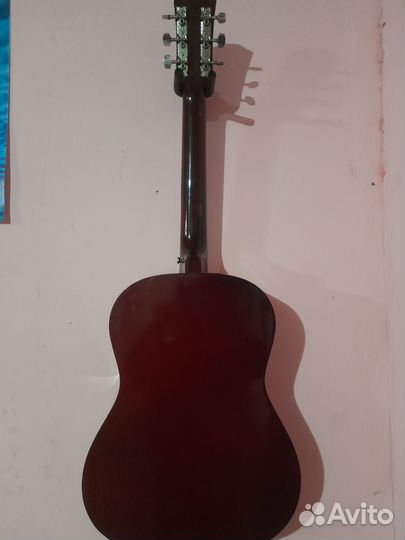 Акустическая гитара