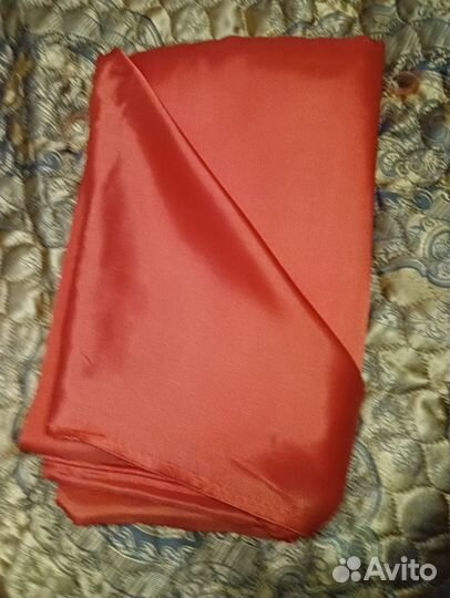 Материал красный атлас