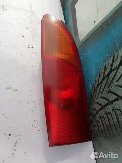 Фонарь задний левый Форд фокус l