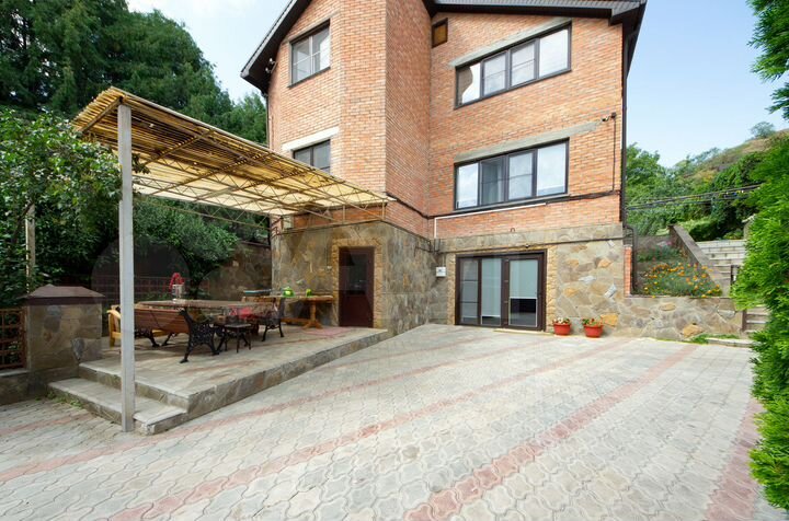 Комната 20 м², 2/3 эт.