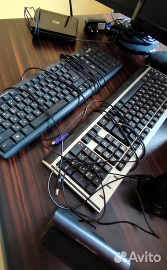 Клавиатуры, колонки, роутер, принтеры, мониторы