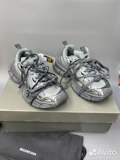 Кроссовки Balenciaga 3xl серые р.37-41