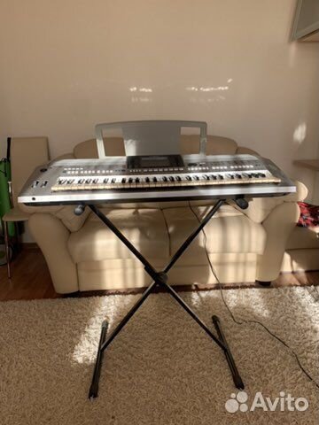 Синтезатор Yamaha psr s700