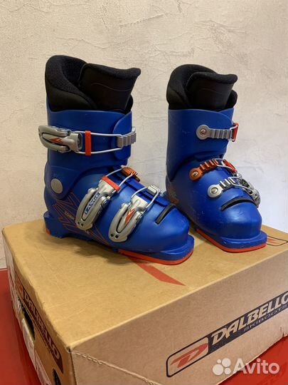 Детские горнолыжные ботинки lange 17.5
