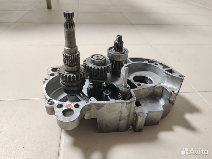 Карпаты/Дельта, Двигатель V50, разбор