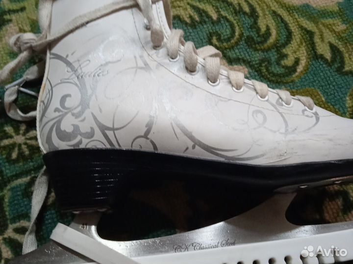 Коньки женские 41 размер