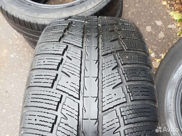 Minerva Eco Stud SUV 235/55 R17