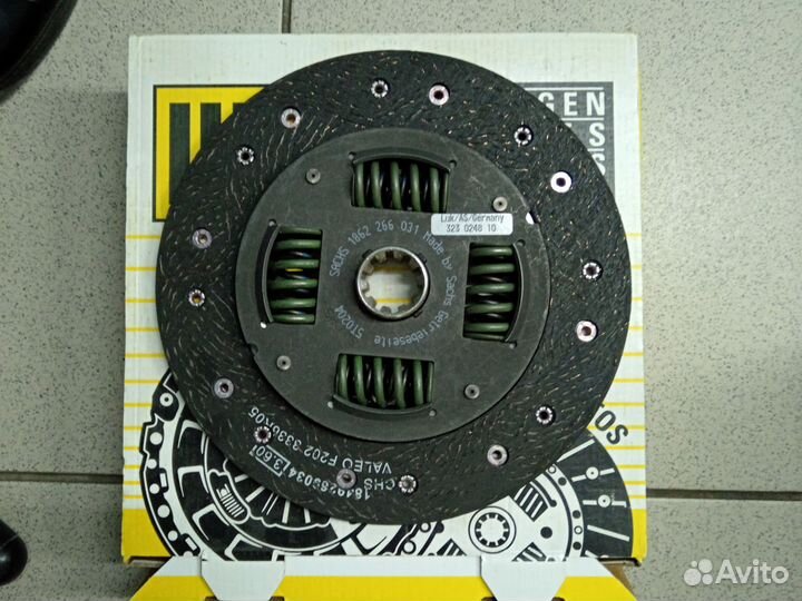 Диск сцепления BMW E34 номер 323024810