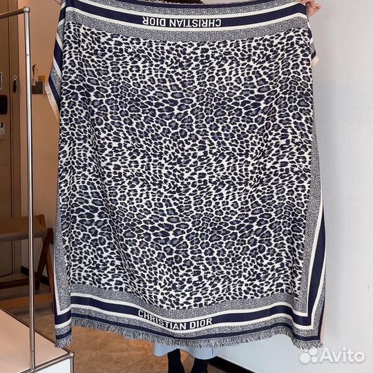 Платок шаль Диор кашемир. Новый в коробке
