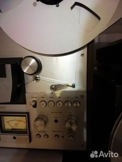 Катушечный магнитофон akai GX 630DB