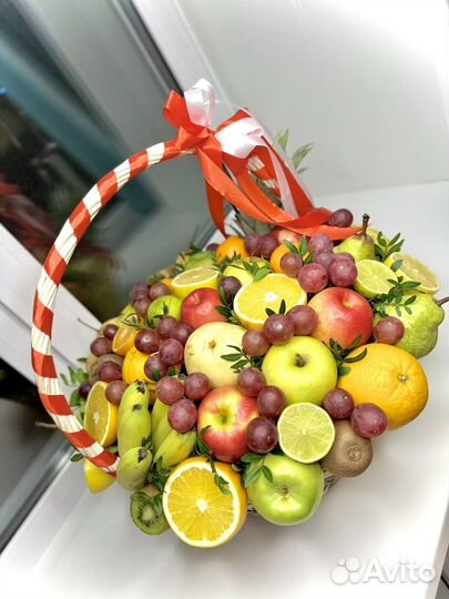 Корзина из фруктов/фруктовая/подарок