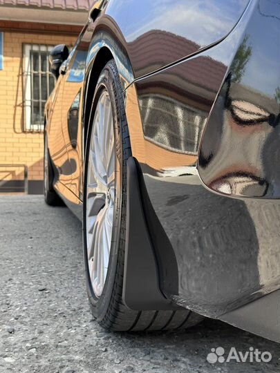 Брызговики toyota camry 70-75 оригинал