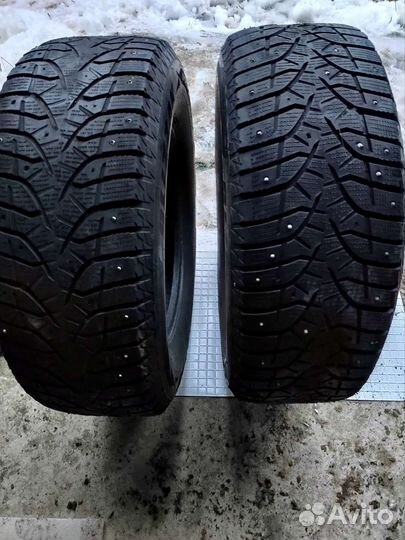 Bridgestone Blizzak Spike-02 265/65 R17