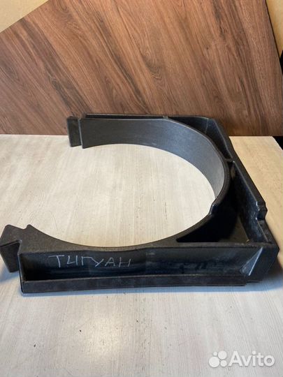 Ящик под инстумент левый Volkswagen Tiguan