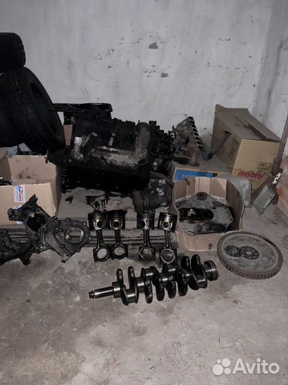 Двигатель в разобраном состоянии Kia Sorento 2006