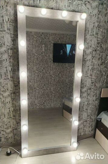 Гримерное зеркало в полный рост с подсветкой