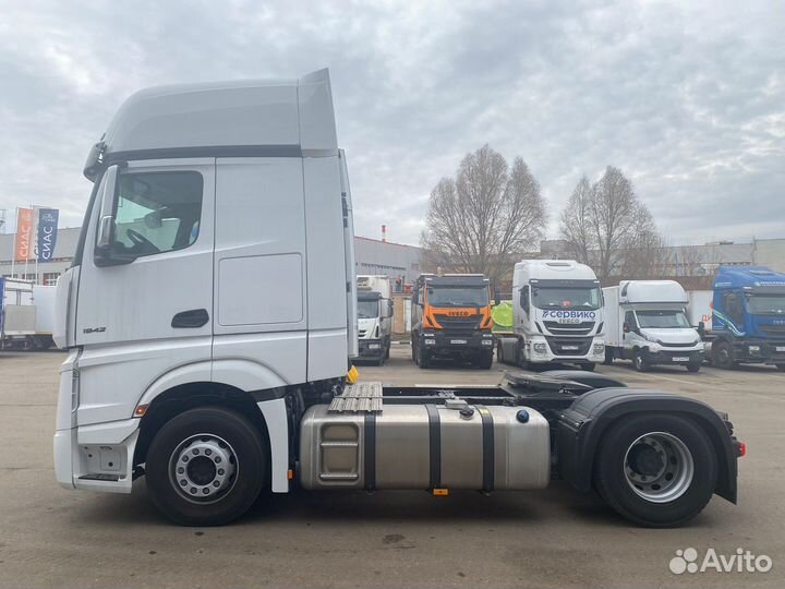 Mercedes-Benz Actros 1942, 2022