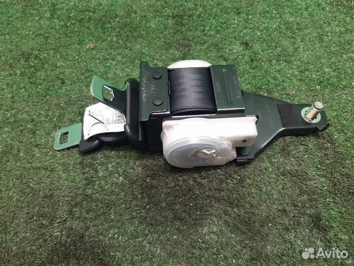 Ремень безопасности задний средний Subaru Foreste