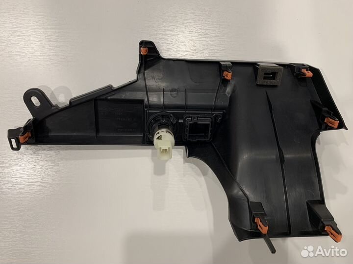 Накладка торпедо Toyota Camry 70, 55434-33110-C1