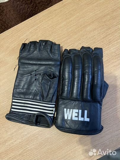 Перчатки для единоборств