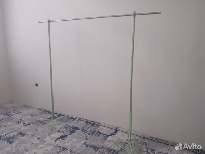 Вешалка напольная