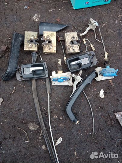 Запчасти на audi 100 c3