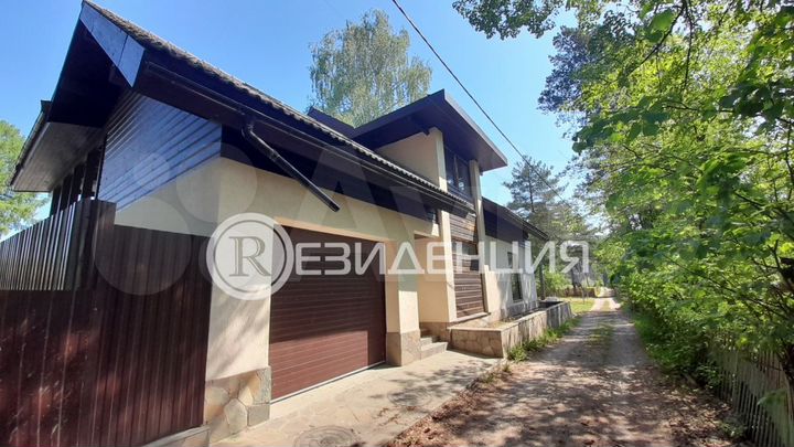 Дом 157 м² на участке 4,5 сот.