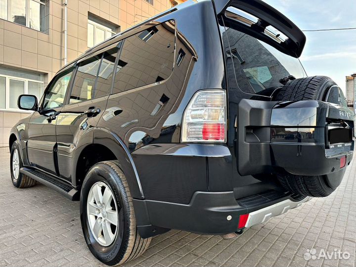 Mitsubishi Pajero 3.2 AT, 2009, 210 000 км