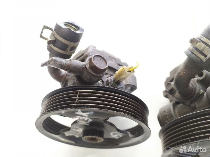 Насос Гур Мазда 3 1,6