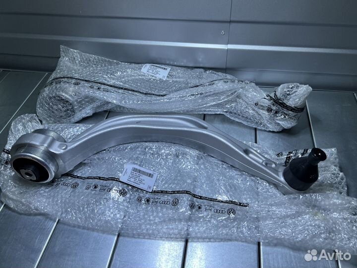 Рычаг передний Audi Q5 80A407693C