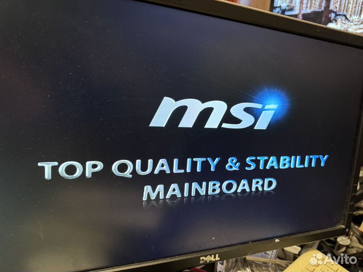 Материнская плата с процессором и памятью i3-3220