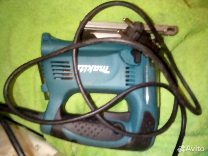 Электролобзик makita 4329