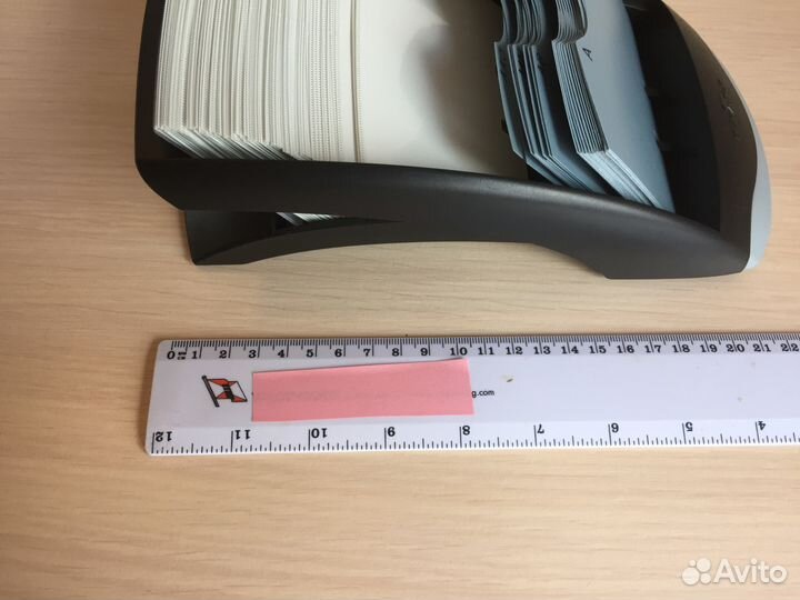 Визитница настольная