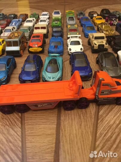 Машинки хот вилс hot wheels