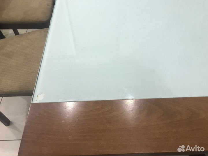 Кухонный стол б/у
