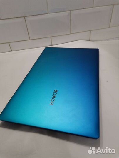 Honor. Pro. Ruzen 3550H (i7). Экран 16.1