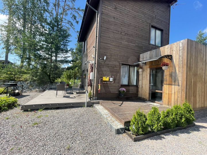 Дом 85 м² на участке 5 сот.