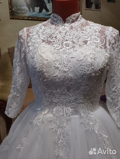 Свадебное платье