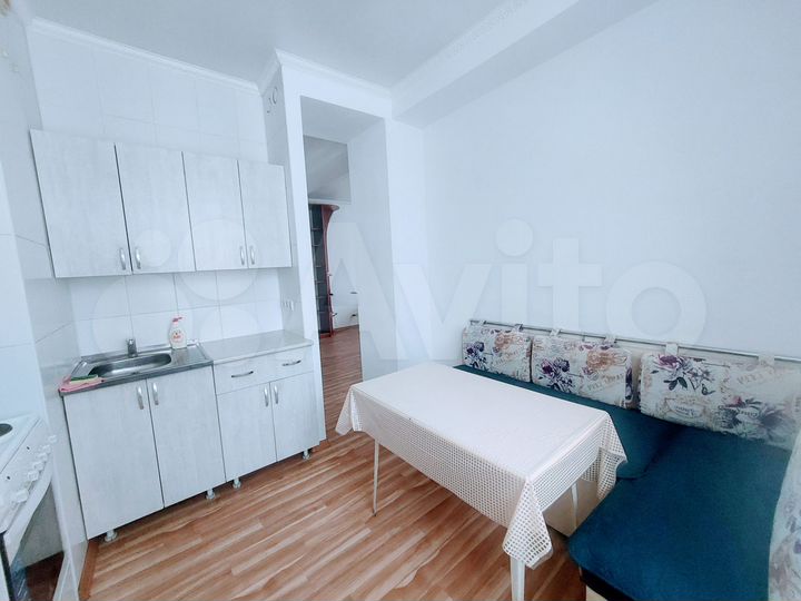 2-к. квартира, 45 м², 3/3 эт.