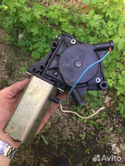 Моторчик стеклоподъемника ваз