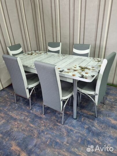 Кухонный стол и стулья 6 шт