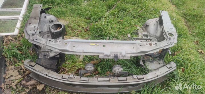 Передняя часть Сааб 9-5