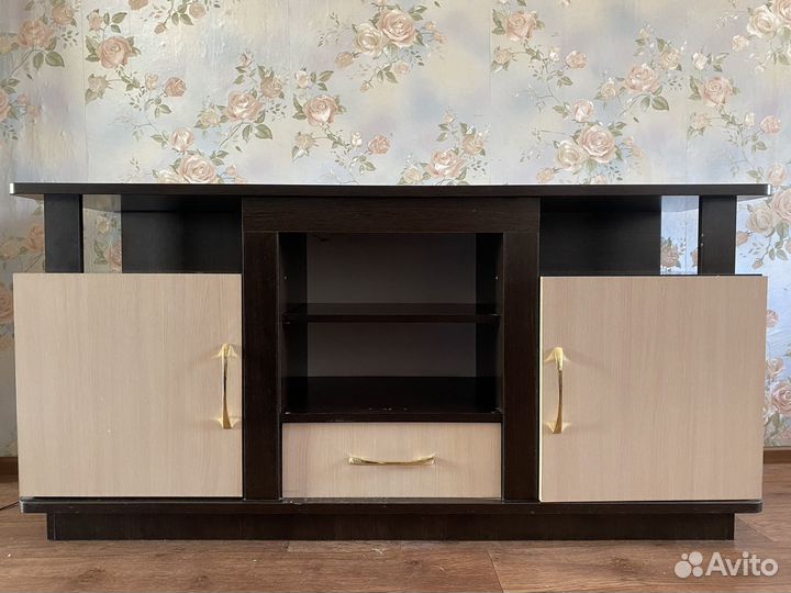 Тумба под тв